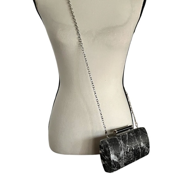 Sondra Robert’s Crossbody/Clutch Marbleized design Handbag. - Picture 3 of 9